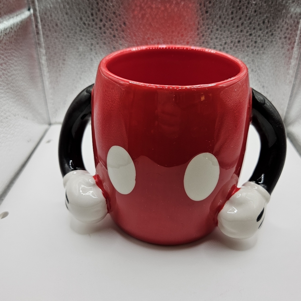 Red Mickey Mouse Mug By Disney Gallerie Perfect Condition Excellent Collector